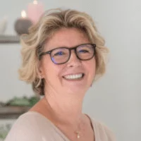 Laurence est Wedding Planner à Dijon chez Majestic Organisation. Elle se déplace sur toute la Bourgogne